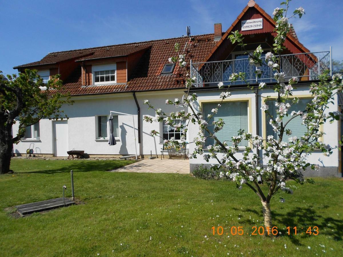 Ferienwohnungen Am Plaetlinsee Wustrow  Exterior foto